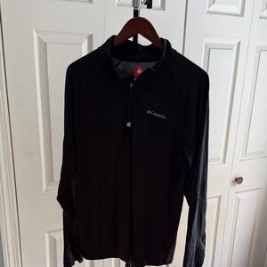 Columbia Black Long-Sleeve Pullover